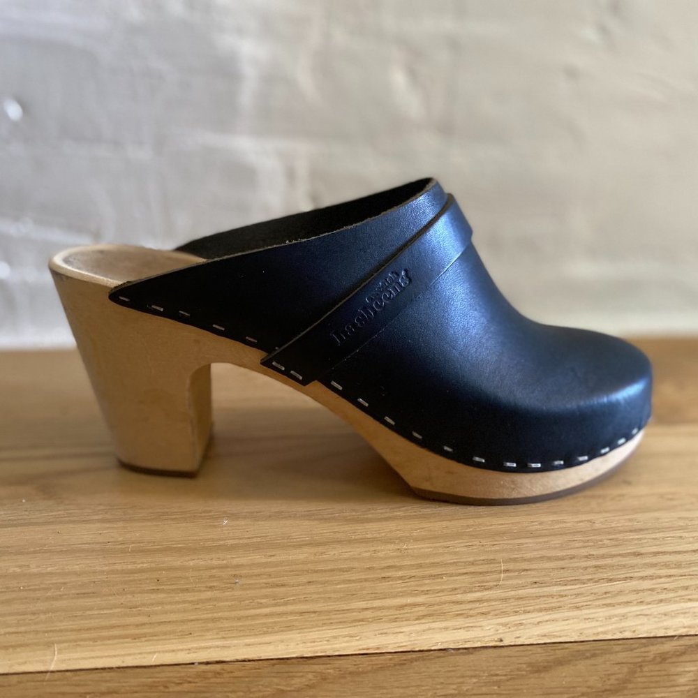 Swedish Hasbeens Classic Clogs